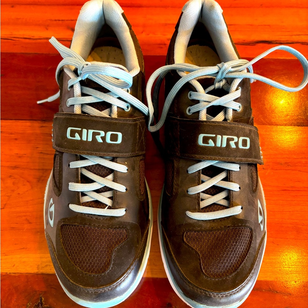 Giro Men's Dark Brown and Light Blue Cycling Shoes